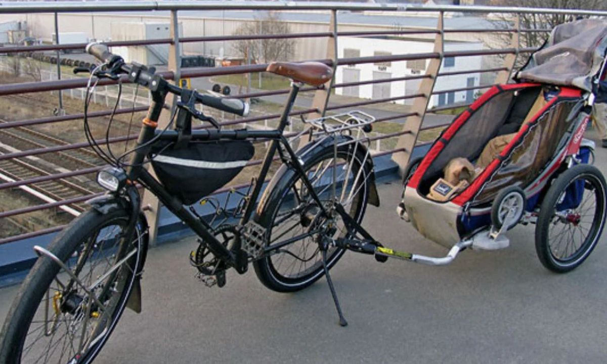 Veloanhänger Sicherheit in der Schweiz: Die wichtigsten Tipps für Eltern