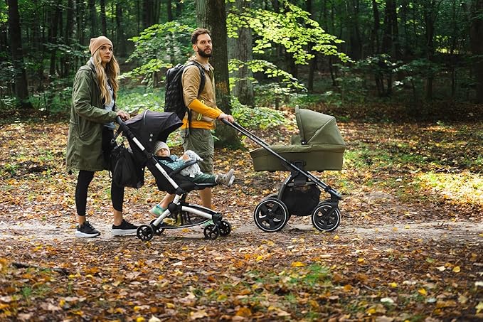 Vom Kinderwagen zum Buggy | Alles, was Eltern über den perfekten Zeitpunkt und die wichtigsten Unterschiede wissen müssen
