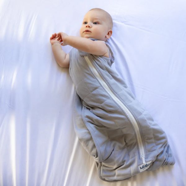 Lullaboo Gewichtsschlafsack Grösse S 3–12 Monate TOG 1.2 mit offenen Armen