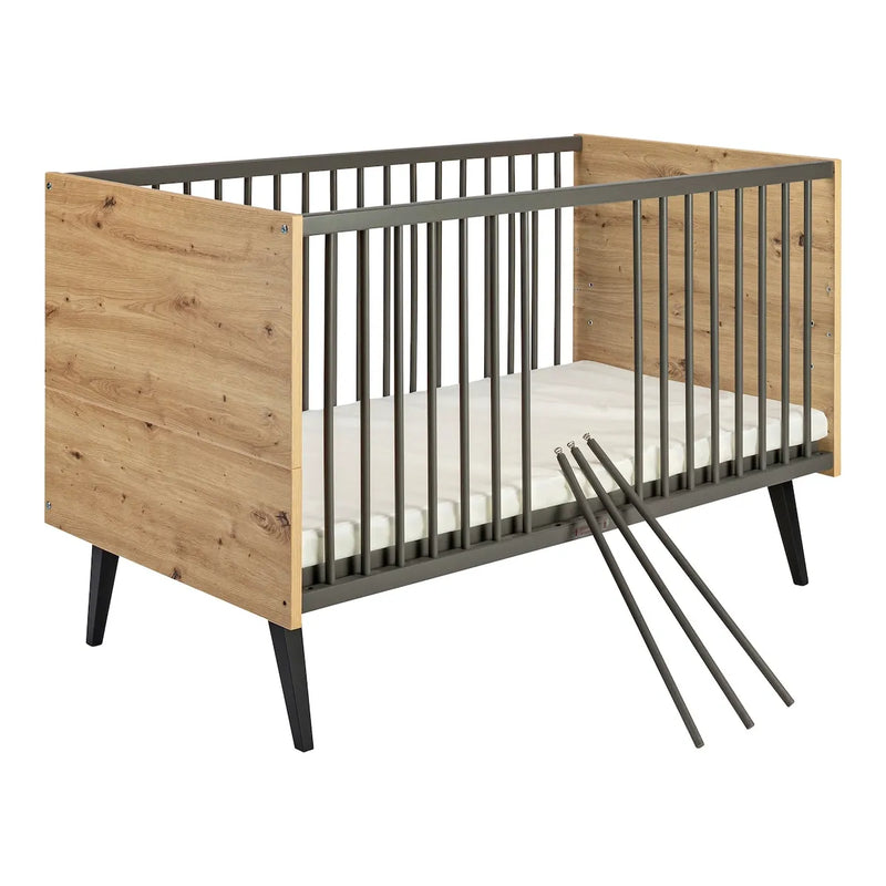 3-tlg. Babyzimmer Morris Oak mit 3-türigem Kleiderschrank