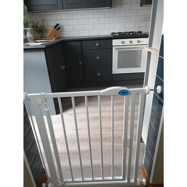 BETTACARE Auto-Close Türschutzgitter 75