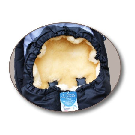 Premium Lammfellfußsack (Schwarz/gold)