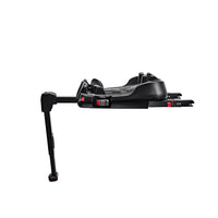 Doona X mit Doona X ISOFIX-Basis