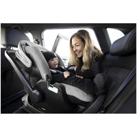 Thule Maple Babyschale im Alltag Bild 4
