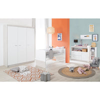 Kinderzimmer Möbelset „Julia“ 3-teilig mit umbaubarem Kinderbett 70x140 cm, Wickelkommode und 3-türigem Kleiderschrank