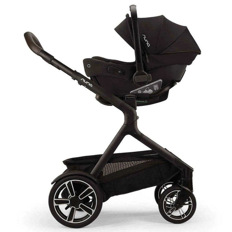 Nuna DEMI next mit Babywanne und PIPA urbn Babyschale im Set