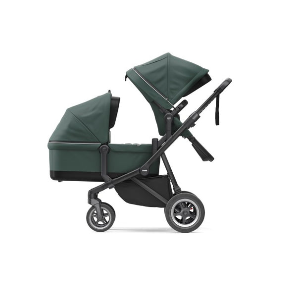 Thule Sleek Geschwisterwagen mit Babywanne und Zweitsitz in Soft Green